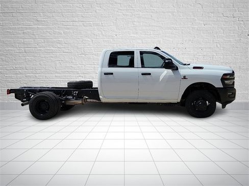 New 2026 RAM 3500 Tradesman image 5