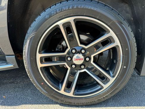 Used 2015 GMC Yukon XL Denali w/ Open Road Package image 11