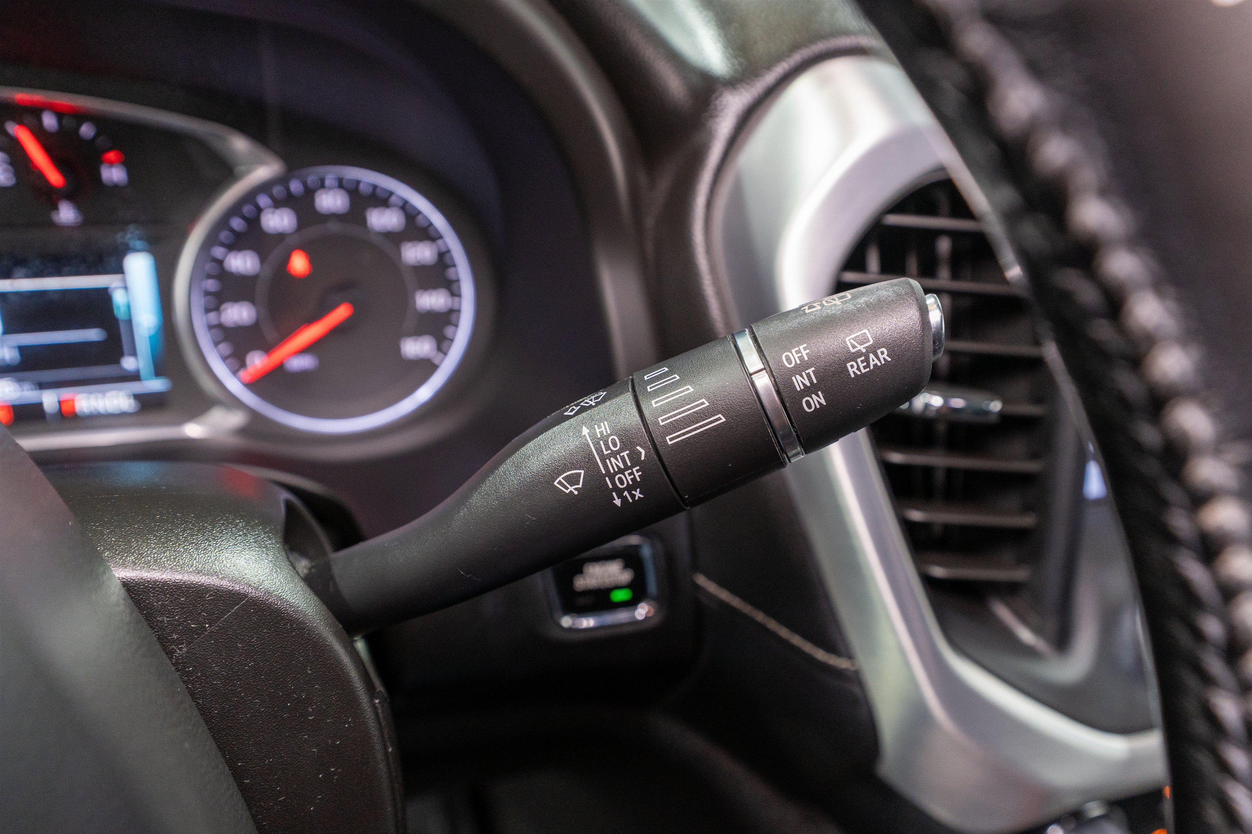 Used 2019 GMC Acadia SLT FWD image 28