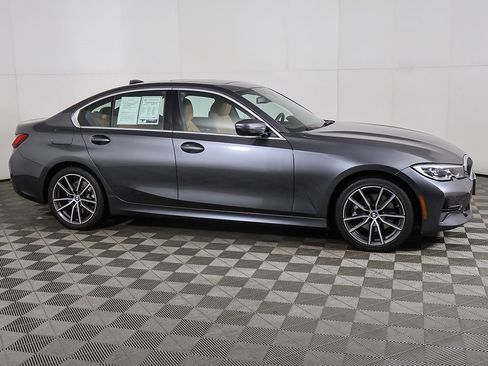 Used 2021 BMW 330i xDrive Sedan w/ Premium Package image 14