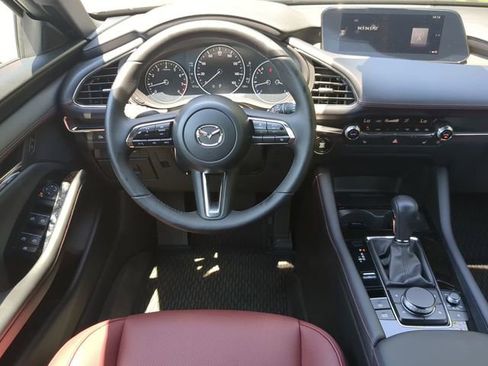 Used 2026 MAZDA MAZDA3 Carbon AWD/4WD image 14