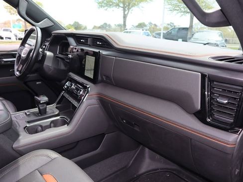 Used 2023 GMC Sierra 1500 AT4 w/ AT4 Preferred Package AWD/4WD image 26
