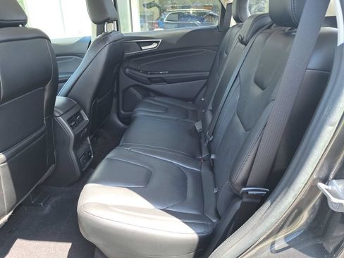 Used 2020 Ford Edge Titanium w/ Equipment Group 301A AWD/4WD image 27