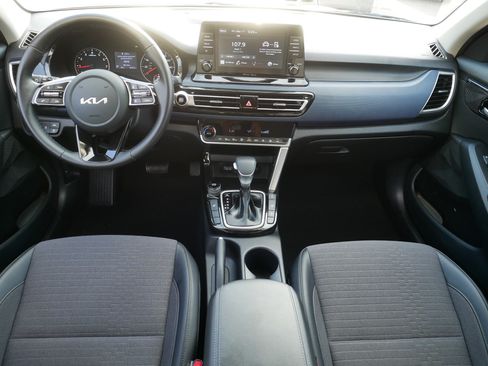 Used 2023 Kia Seltos S AWD/4WD image 10