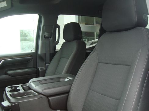 Used 2023 GMC Sierra 1500 SLE AWD/4WD image 10