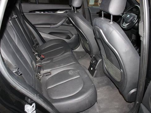 Used 2018 BMW X1 sDrive28i w/ Convenience Package image 16