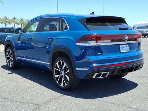 Certified 2026 Volkswagen Atlas Cross Sport SEL Premium R-Line AWD/4WD image 5