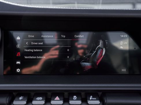 Used 2024 Porsche 911 Carrera GTS w/ Premium Package image 66