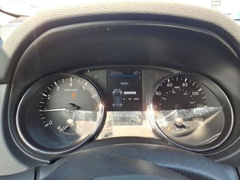 Used 2019 Nissan Rogue S image 16