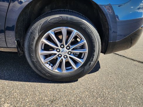 Used 2023 Buick Enclave Premium image 8