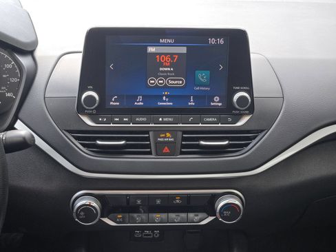 Certified 2025 Nissan Altima 2.5 S FWD image 16