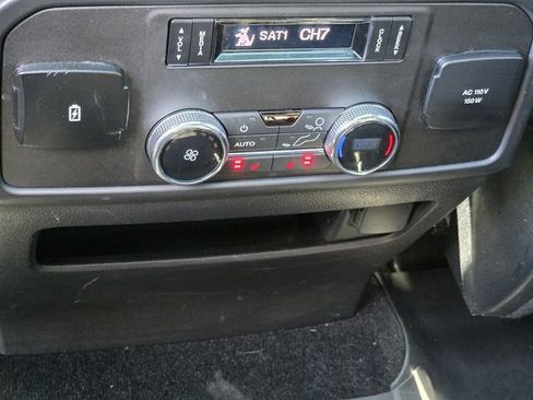 Used 2018 Ford Expedition Limited w/ Equipment Group 302A image 9