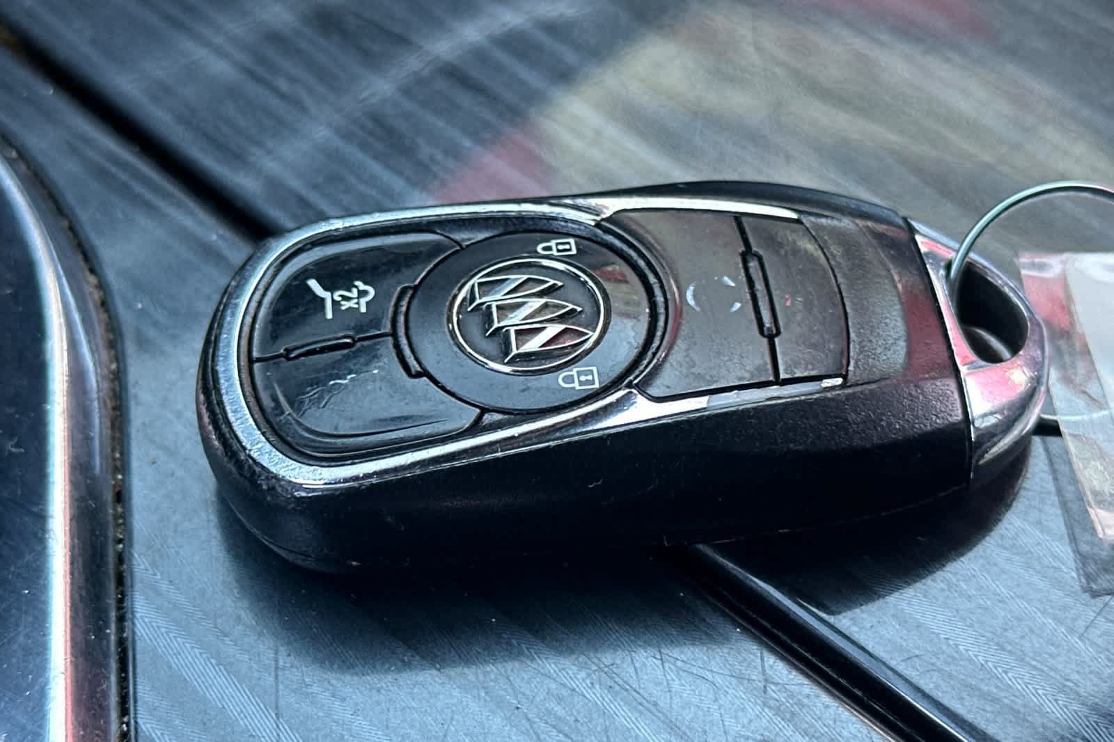 Used 2021 Buick Enclave Essence FWD image 28