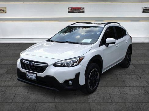 Used 2021 Subaru Crosstrek 2.0i Premium w/ Moonroof Package AWD/4WD image 3