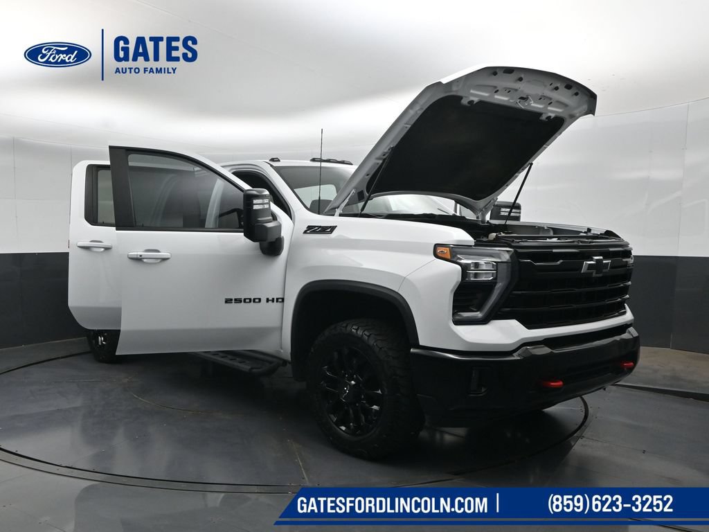 Used 2025 Chevrolet Silverado 2500 LT w/ Trail Boss Package AWD/4WD image 57