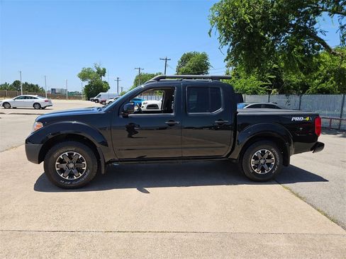 Used 2021 Nissan Frontier PRO-4X w/ Pro-4x Utility Package image 5