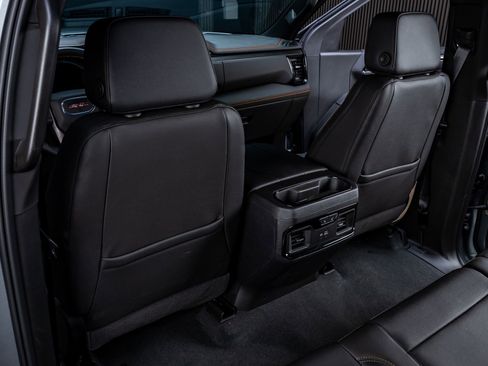 Used 2026 GMC Sierra 1500 AT4 image 33