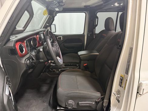 Used 2023 Jeep Gladiator Rubicon image 13