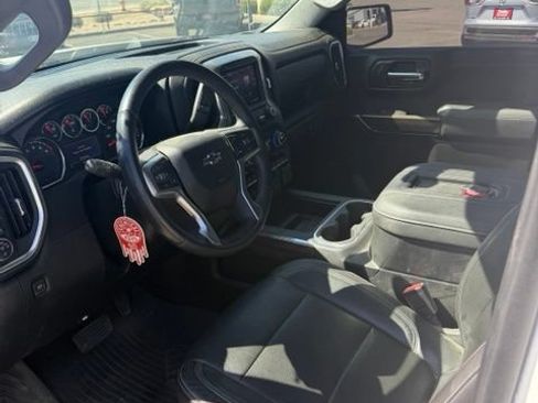 Used 2020 Chevrolet Silverado 1500 LT Trail Boss AWD/4WD image 17