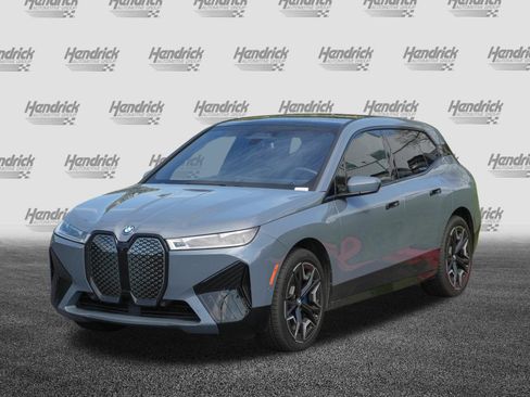 Used 2024 BMW iX xDrive50 w/ Premium Package AWD/4WD image 5