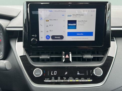 Used 2023 Toyota Corolla LE FWD image 18