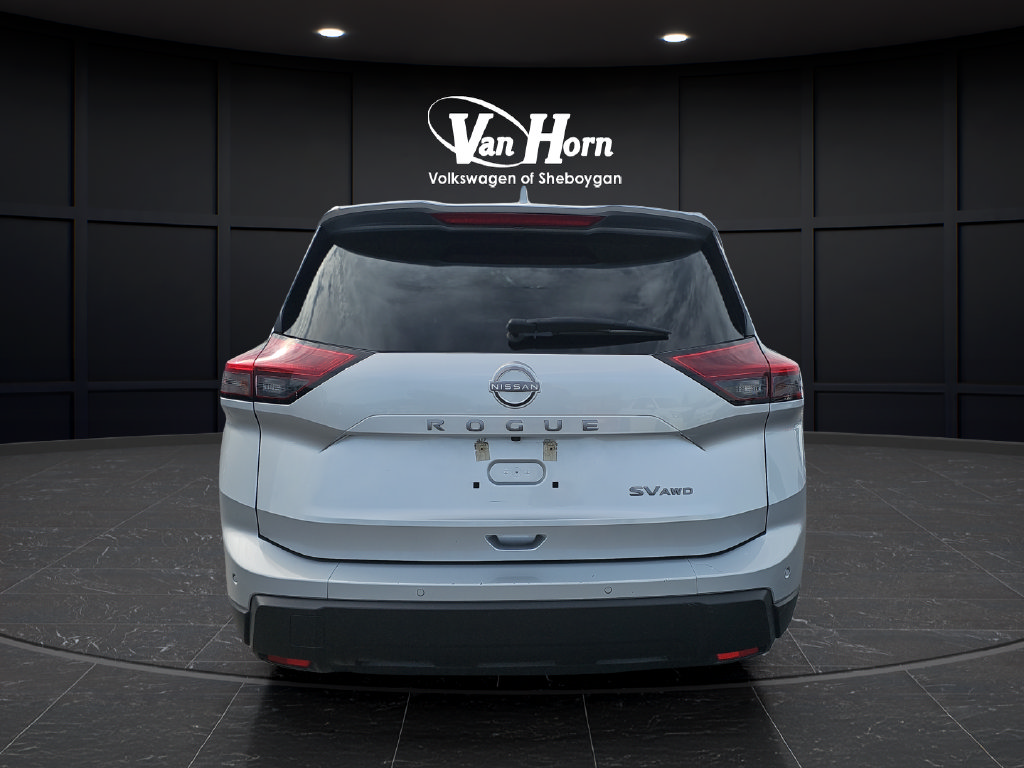 Used 2024 Nissan Rogue SV AWD/4WD image 6