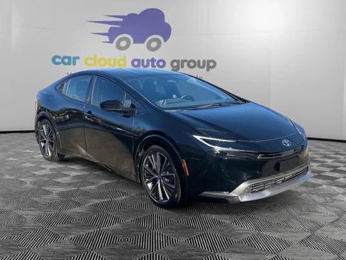 Used 2024 Toyota Prius XLE image 7