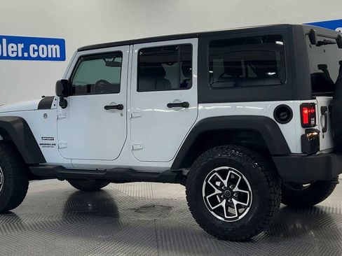 Used 2016 Jeep Wrangler Unlimited Sport w/ Connectivity Group AWD/4WD image 2