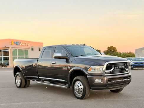 Used 2016 RAM 3500 Laramie Longhorn AWD/4WD image 5