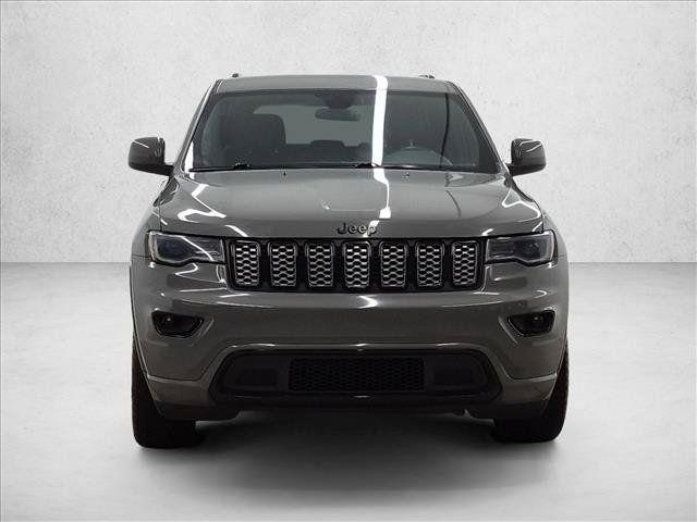 Used 2021 Jeep Grand Cherokee Laredo X RWD image 2