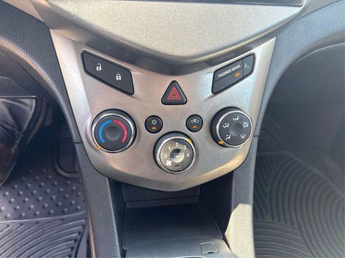 Used 2012 Chevrolet Sonic LS image 22