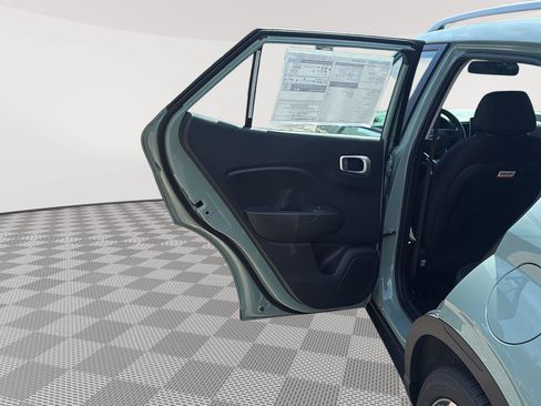 Used 2026 Hyundai Venue SEL FWD image 23