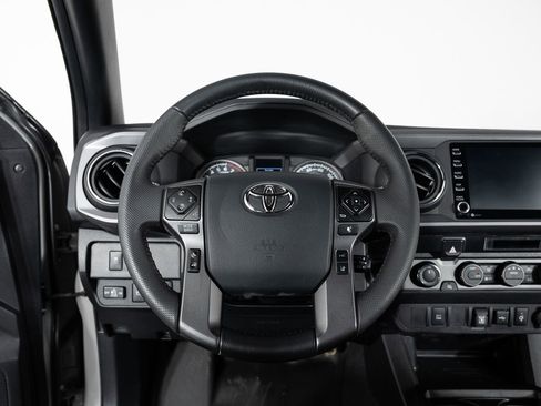 Used 2023 Toyota Tacoma TRD Off-Road image 30