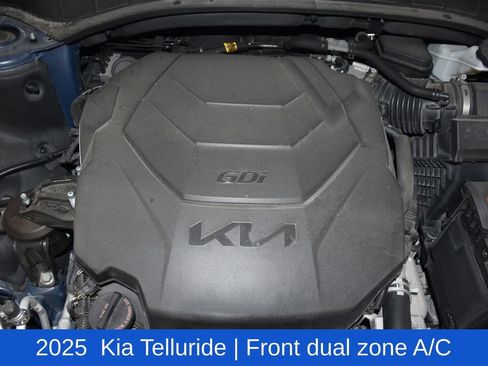 Used 2025 Kia Telluride S AWD/4WD image 7