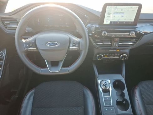 Certified 2025 Ford Escape ST-Line image 27