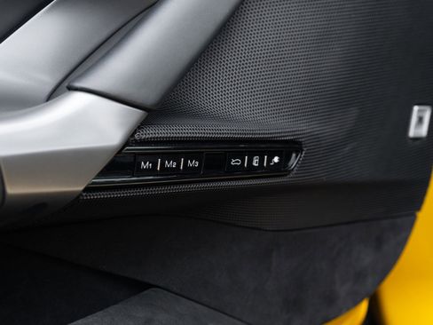 Used 2022 Ferrari SF90 Spider AWD/4WD image 47