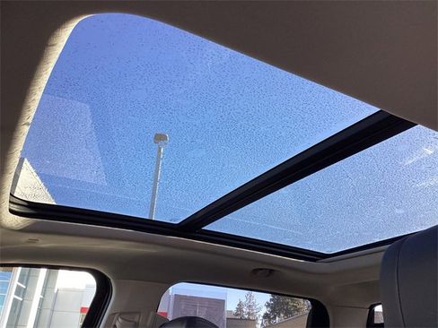 Used 2024 Toyota Tundra Limited image 36