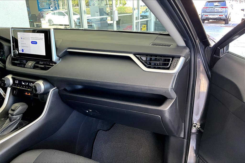 Certified 2024 Toyota RAV4 LE AWD/4WD image 26