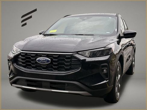 Used 2025 Ford Escape ST-Line Select AWD/4WD image 1