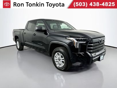 New 2026 Toyota Tundra SR5 w/ SR5 Premium Package