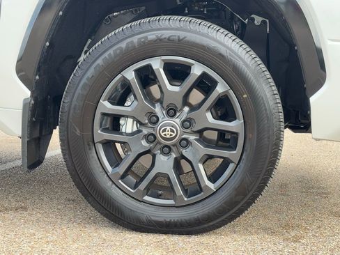 Used 2026 Toyota Tundra Platinum image 8