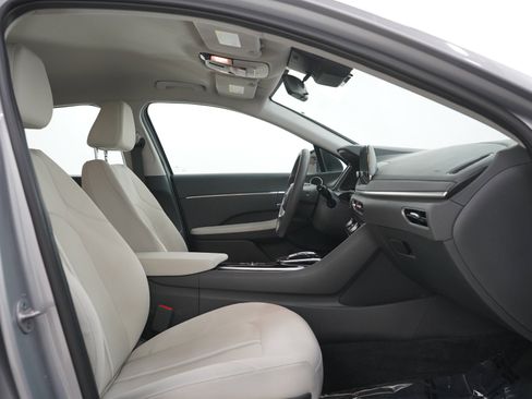 Used 2023 Hyundai Sonata SEL FWD image 11