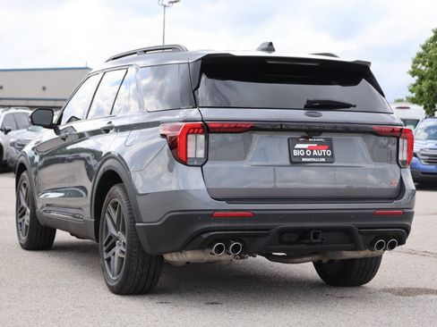 Used 2025 Ford Explorer ST AWD/4WD image 11