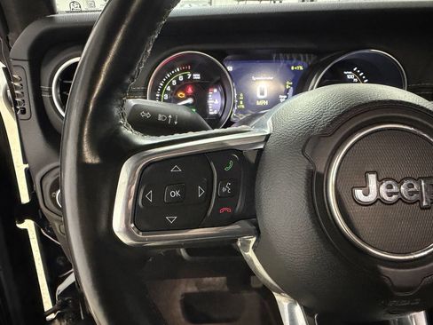 Used 2022 Jeep Wrangler Unlimited Sahara w/ Cold Weather Group image 24