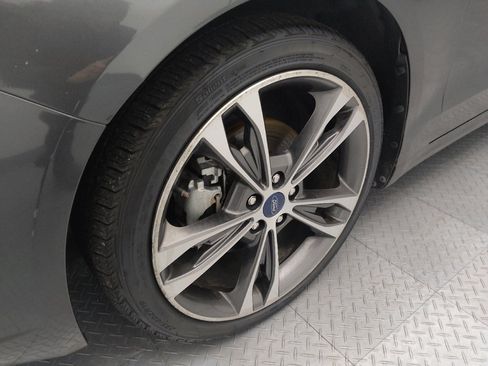 Used 2020 Ford Fusion Titanium image 31