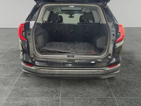 Used 2019 GMC Terrain SLE w/ Driver Convenience Package AWD/4WD image 13