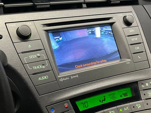 Used 2015 Toyota Prius Four image 26