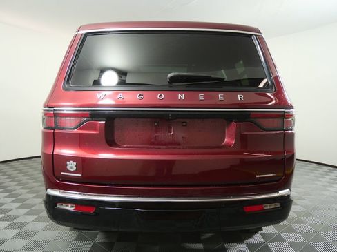 Used 2022 Jeep Wagoneer Series II w/ Premium Group I image 4
