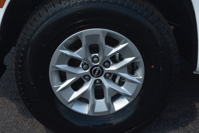 Used 2024 Nissan Frontier SV RWD image 10