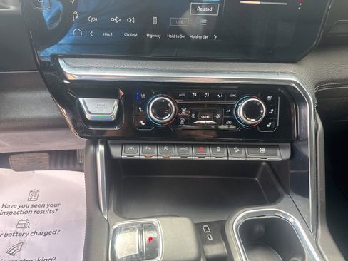 Used 2023 GMC Sierra 1500 Denali AWD/4WD image 21
